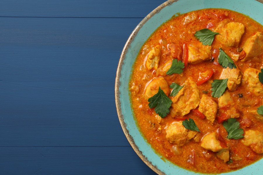 Quelle est l'origine du plat poulet shahi korma ?